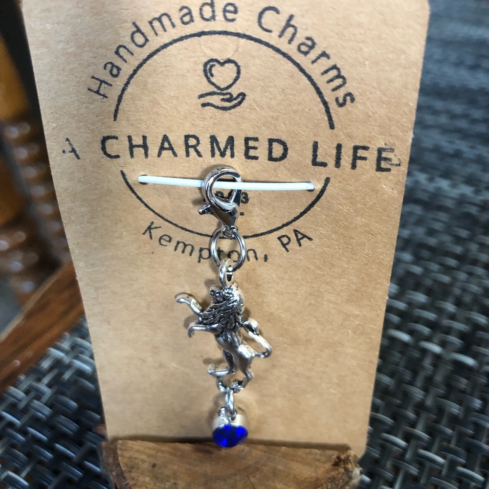 NWT, Handmade by A Charmed Life. Very Masculine Silver Lion Zipper Pull